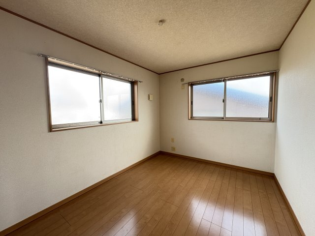 【洋室】 | 寄居町用土　中古戸建