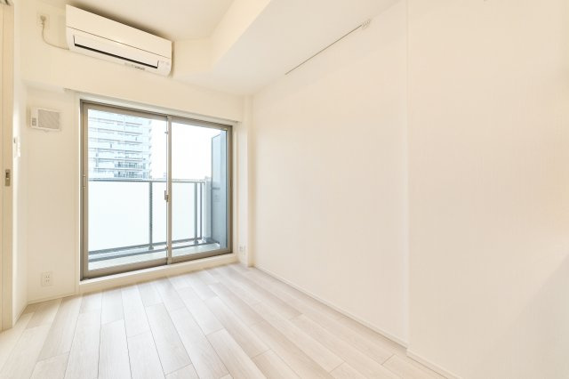 プラウドフラット亀戸ステーションプレイスの居間・リビング