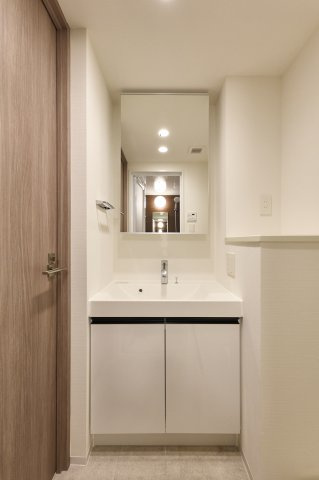 プラウドフラット亀戸ステーションプレイスの洗面所