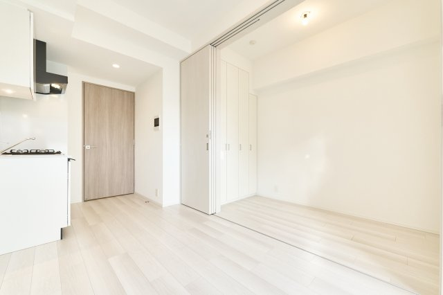 プラウドフラット亀戸ステーションプレイスの居間・リビング