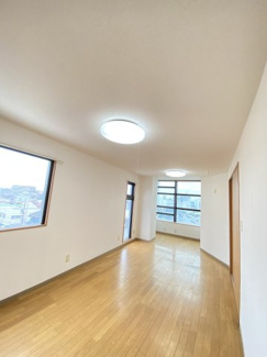 【居間・リビング】 | 桶川駅前プラザ