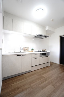 【キッチン】 | 【上質リフォーム】フローレンス田方ウイングテラス | 室内（2026年1月27日12：00頃）撮影