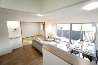 【居間・リビング】 | 【上質リフォーム】フローレンス田方ウイングテラス | 室内（2026年1月27日12：00頃）撮影