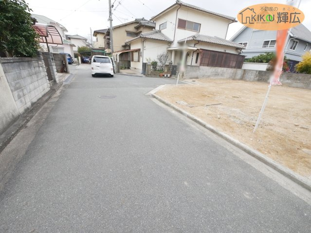 高砂市米田町塩市　土地の前面道路含む現地写真
