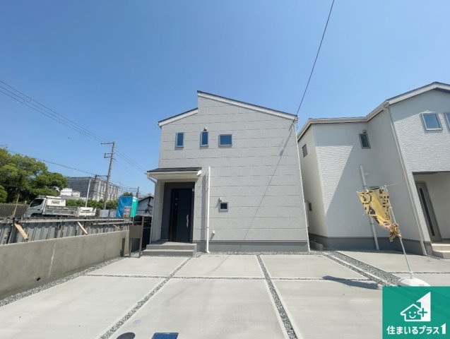 尼崎市今福　新築一戸建ての駐車場|駐車スペース！散水栓があるので、こまめに愛車を洗えます！