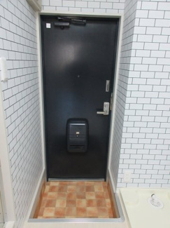 【玄関】 | ピアネス山王A棟