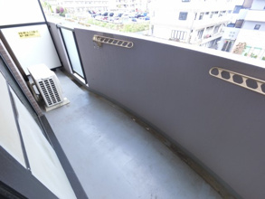 【バルコニー】