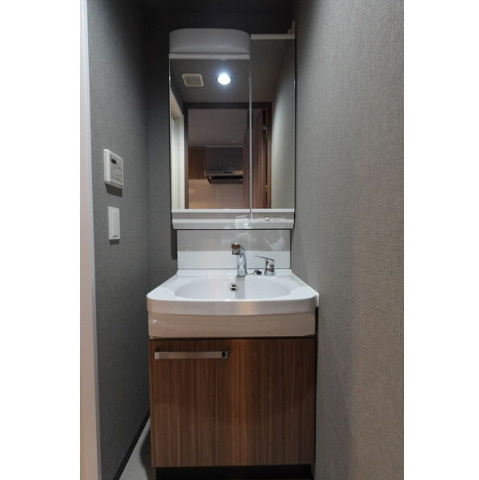 メイクスWアート丸の内の洗面所|※同物件他部屋写真
反転、色違いの場合有
現況優先