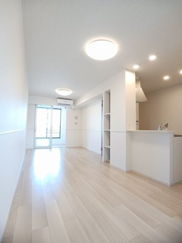 リヴェール西庄Ⅱの居間・リビング|使いやすいリビングです