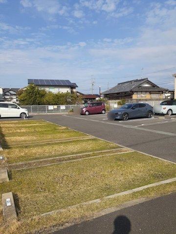 サニ－パ－クⅢの駐車場