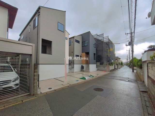 千葉市若葉区小倉台３丁目２期の前面道路含む現地写真