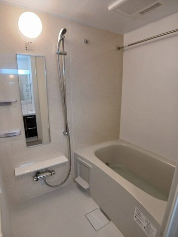 ブルートレインⅤ号の浴室