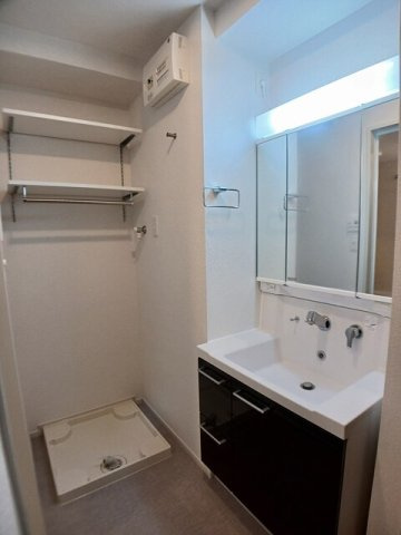 ブルートレインⅤ号の洗面所