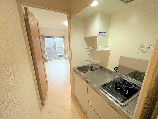 クレイノプルメリアのキッチン