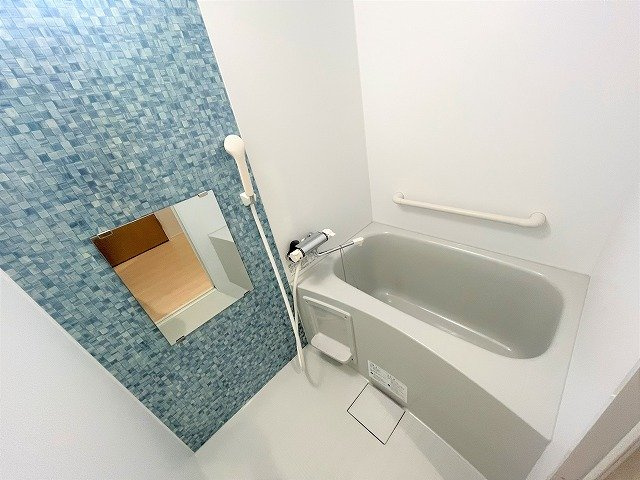 クレイノプルメリアの浴室