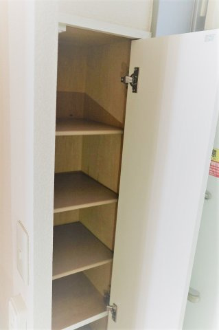 レオパレス観音の玄関