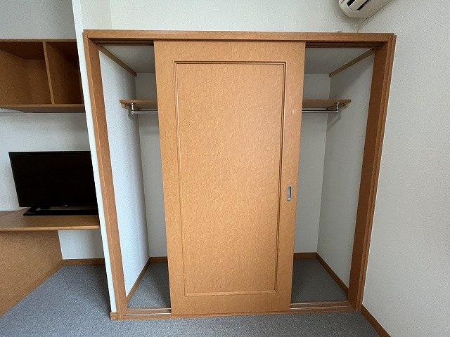 レオパレスハーレー　モリの内装