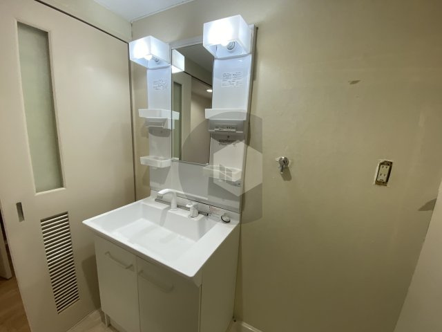サンフローラの独立洗面台