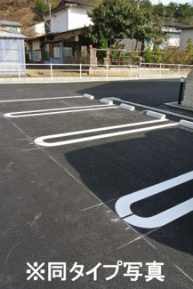【駐車場】 | チェリー　ミル　Ｆ | 駐車場に車を止められます