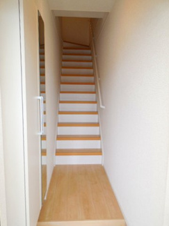 【玄関】 | チェリー　ミル　Ｆ | ゆったりとした玄関です