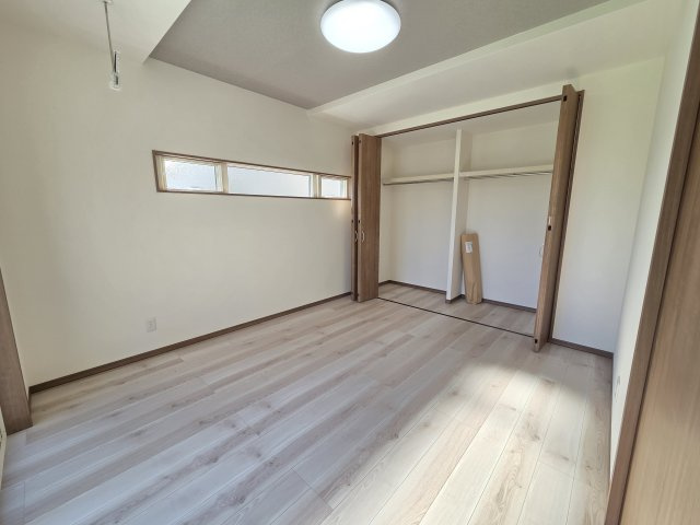 新築　太田市東別所町第7期　1号棟の収納|現地写真　全居室収納付きなのでお部屋が片付きますね！