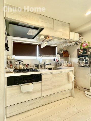 ニックハイムお花茶屋のキッチン|ワイドで収納豊富なシステムキッチン