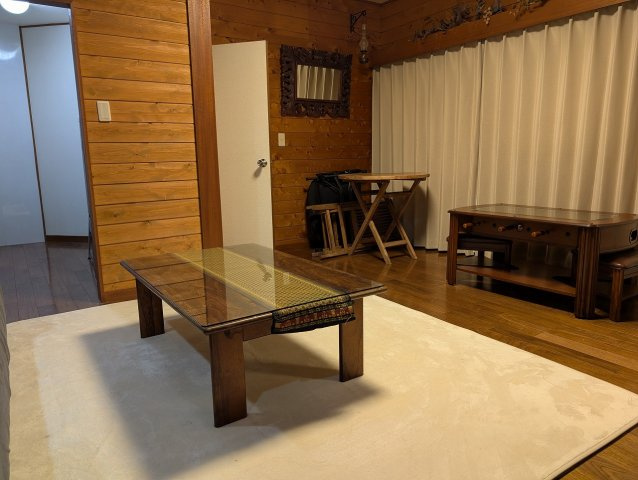 伊東市　大室高原別荘地の居間・リビング