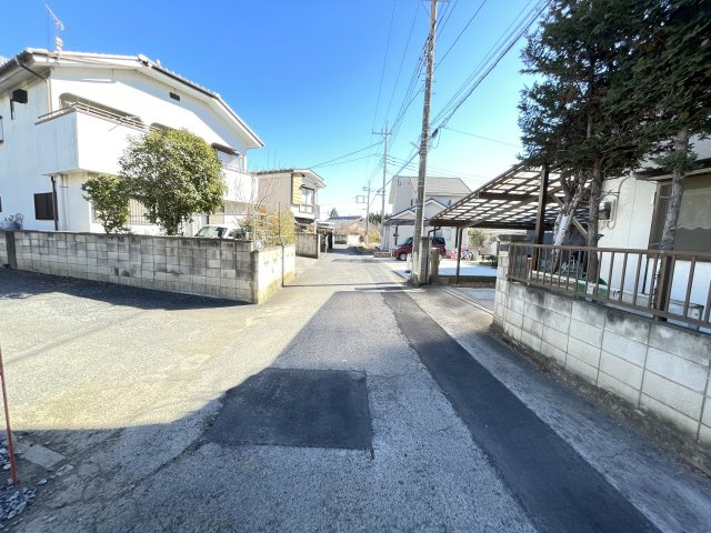 新築戸建・新築建売　桐生市広沢町第19　広沢小学校・広沢中学校の前面道路含む現地写真|車通りも落ち着いている閑静な住宅街です！