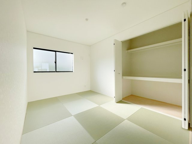 新築戸建・新築建売　桐生市広沢町第19　広沢小学校・広沢中学校の和室|和室にも押入れがあります！