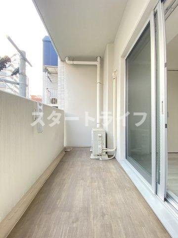 大阪市淀川区西中島１丁目の賃貸マンションのバルコニー