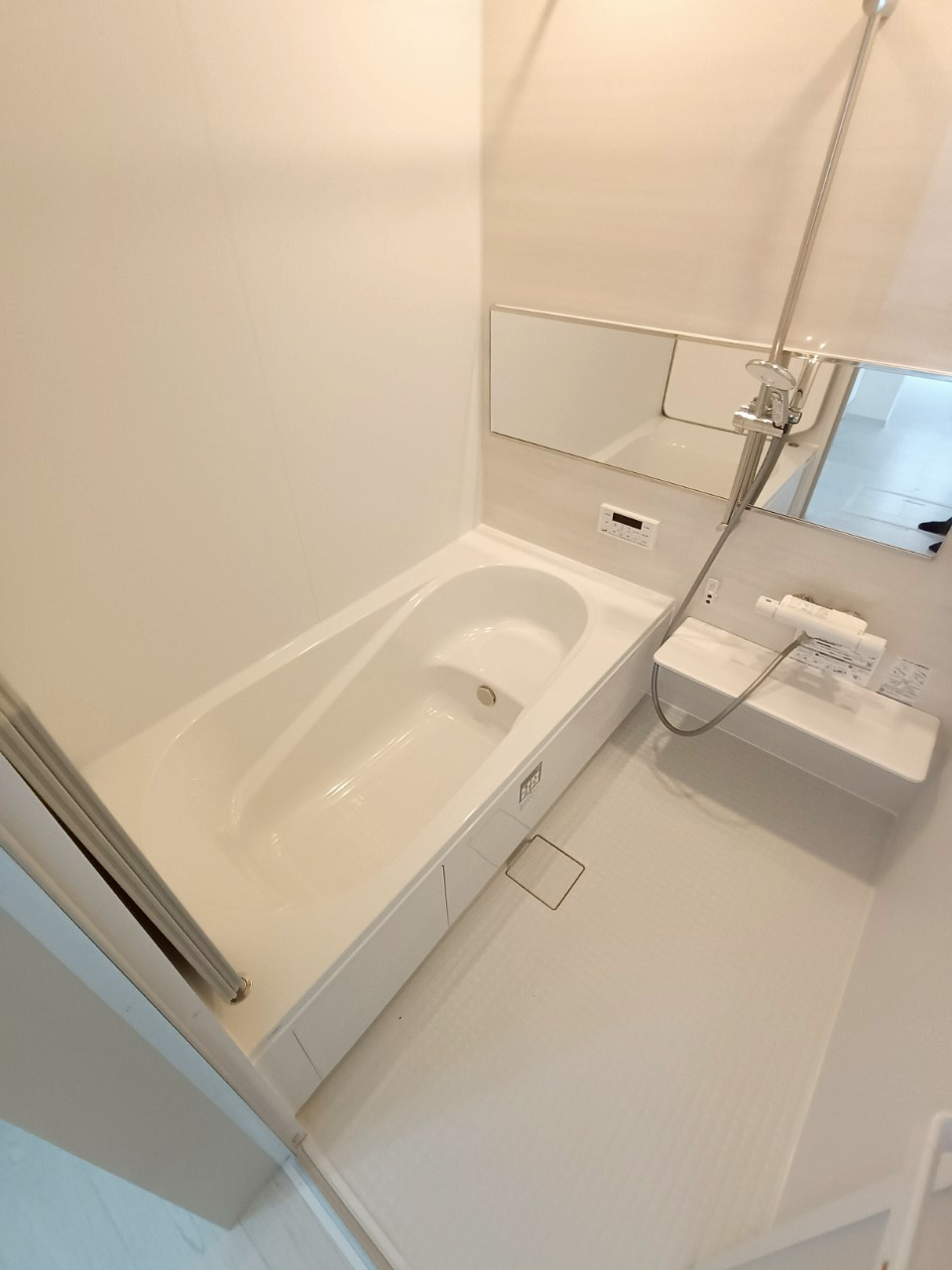 三郷市　戸ケ崎1丁目　新築戸建　全4棟の浴室|施工例です