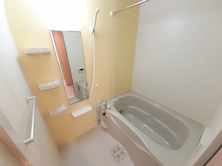 【浴室】 | スリーアロー　Ａ | お風呂で日々の疲れを落としましょう