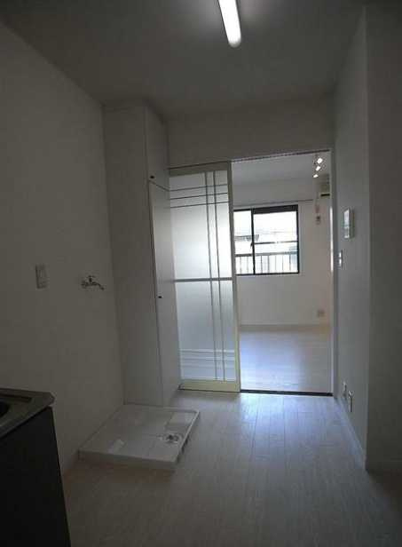 フォレスト松陰神社　駅近　バストイレ別　TVドアフォンの設備