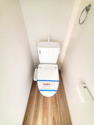 三郷市　戸ケ崎1丁目　新築戸建　全4棟のトイレ|ゆったりとした空間のトイレです