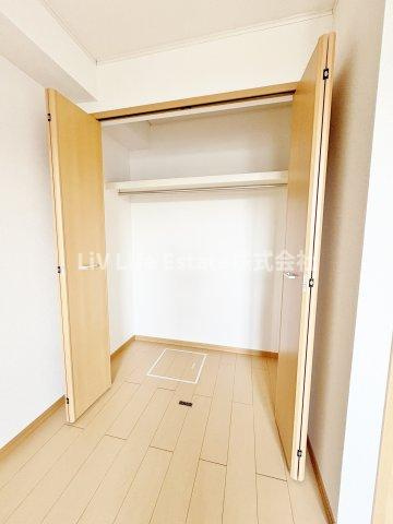 東大和市芋窪５丁目のアパートの収納