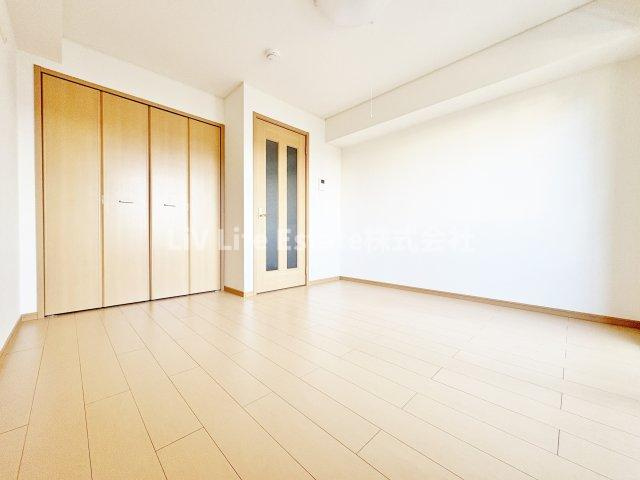 東大和市芋窪５丁目のアパートの寝室