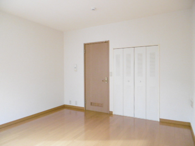 パルコート・Ｓの居間・リビング|居室3