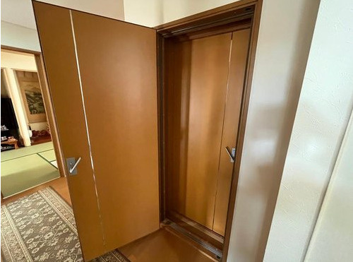 加東市南山３丁目の中古一戸建のその他|防音室の扉