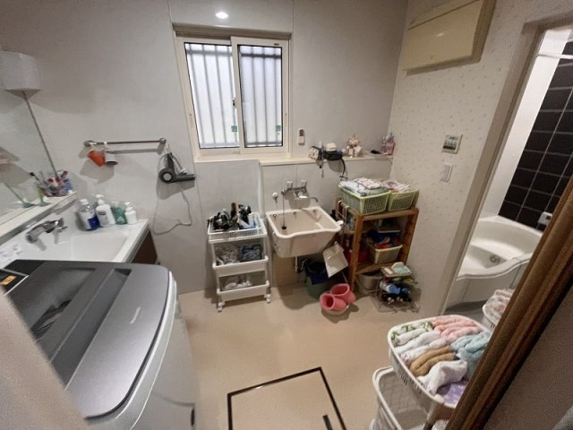 加東市南山３丁目の中古一戸建の洗面所