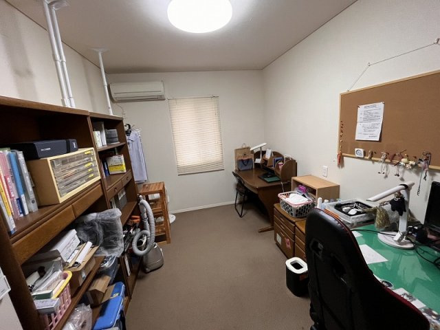 加東市南山３丁目の中古一戸建の洋室