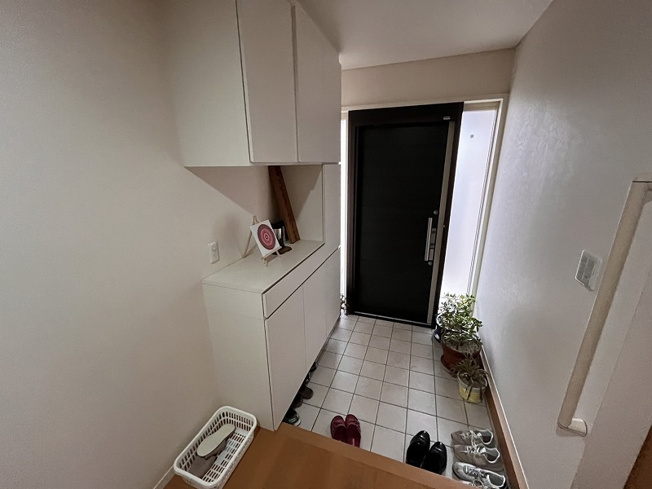 加東市南山３丁目の中古一戸建の玄関