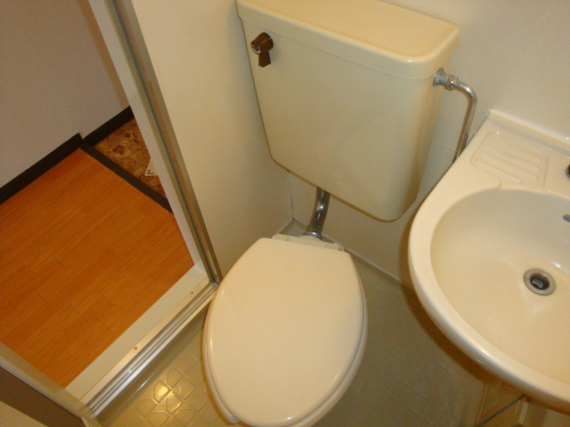 カーサ逆瀬川のトイレ