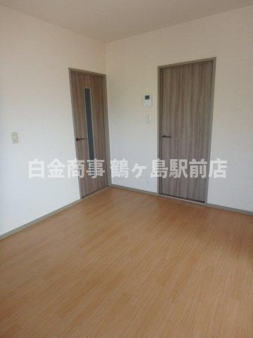 リヴェール高沢Ａの居間・リビング