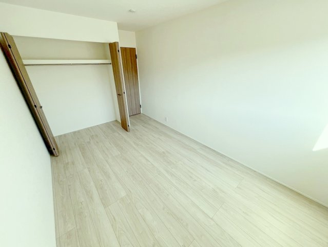 吉田町住吉　第1／の洋室
