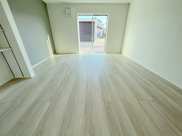 吉田町住吉　第1／の洋室