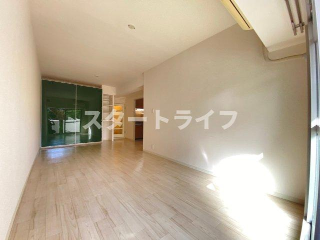 大阪市東淀川区豊新３丁目の賃貸マンションの寝室