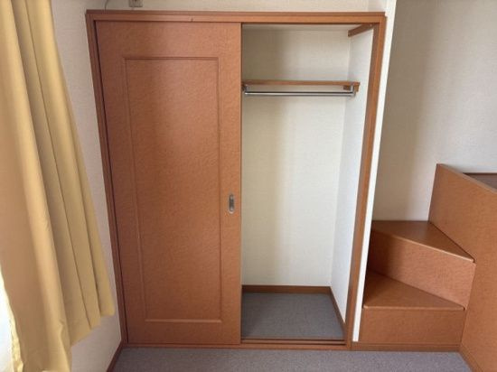 レオパレスボヌールの収納