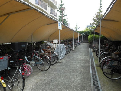 【その他共用部分】 | 日商岩井第6緑地公園マンション | 駐輪場