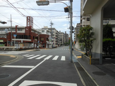 【周辺】 | 日商岩井第6緑地公園マンション | 前面道路
