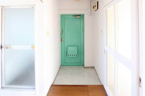 ビレッジハウス直方2号棟の玄関|ビレッジハウスの同一物件・同一タイプの間取りの写真です